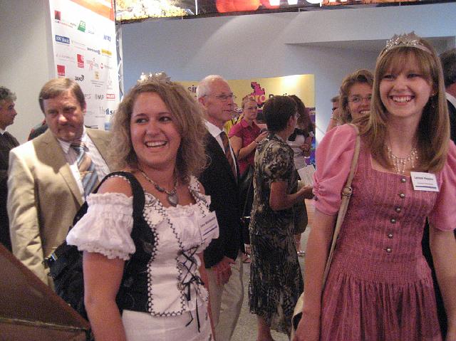 082.jpg